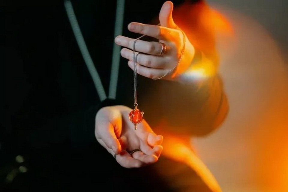    Гадание при помощи кольца или кулона – одно из самых распространенных Мария Бакланова