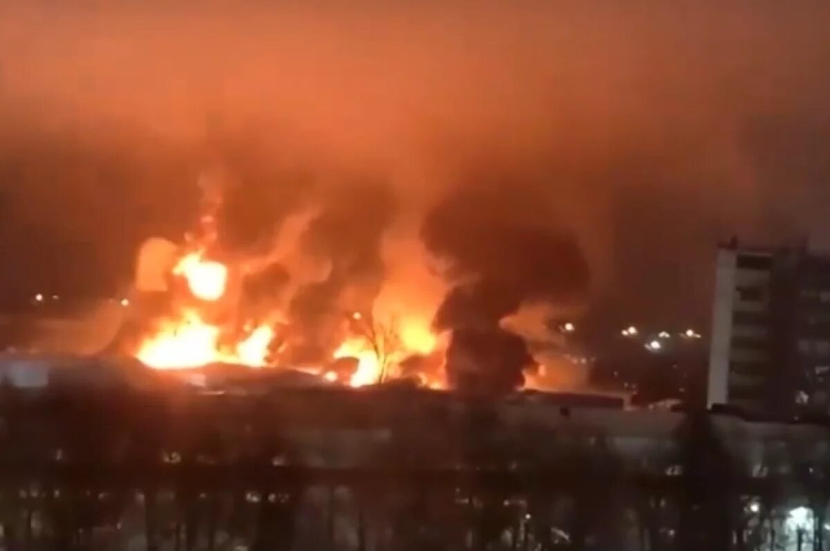    Пожар на гатчинском заводе начался, когда работала перегонная установка