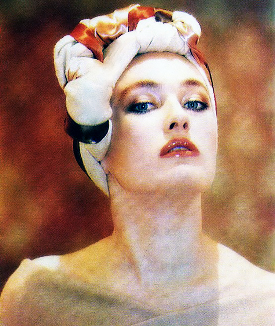 Юная Лариса Гузеева