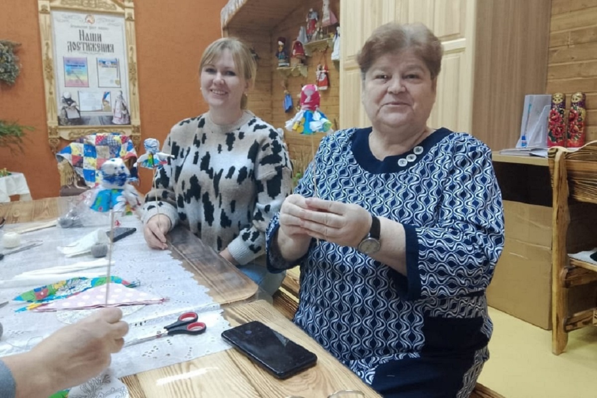    Татьяна Васильевна с коллегами никогда не сидят без дела