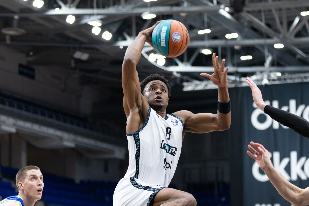    26 очков Зака Наталла не помогла \