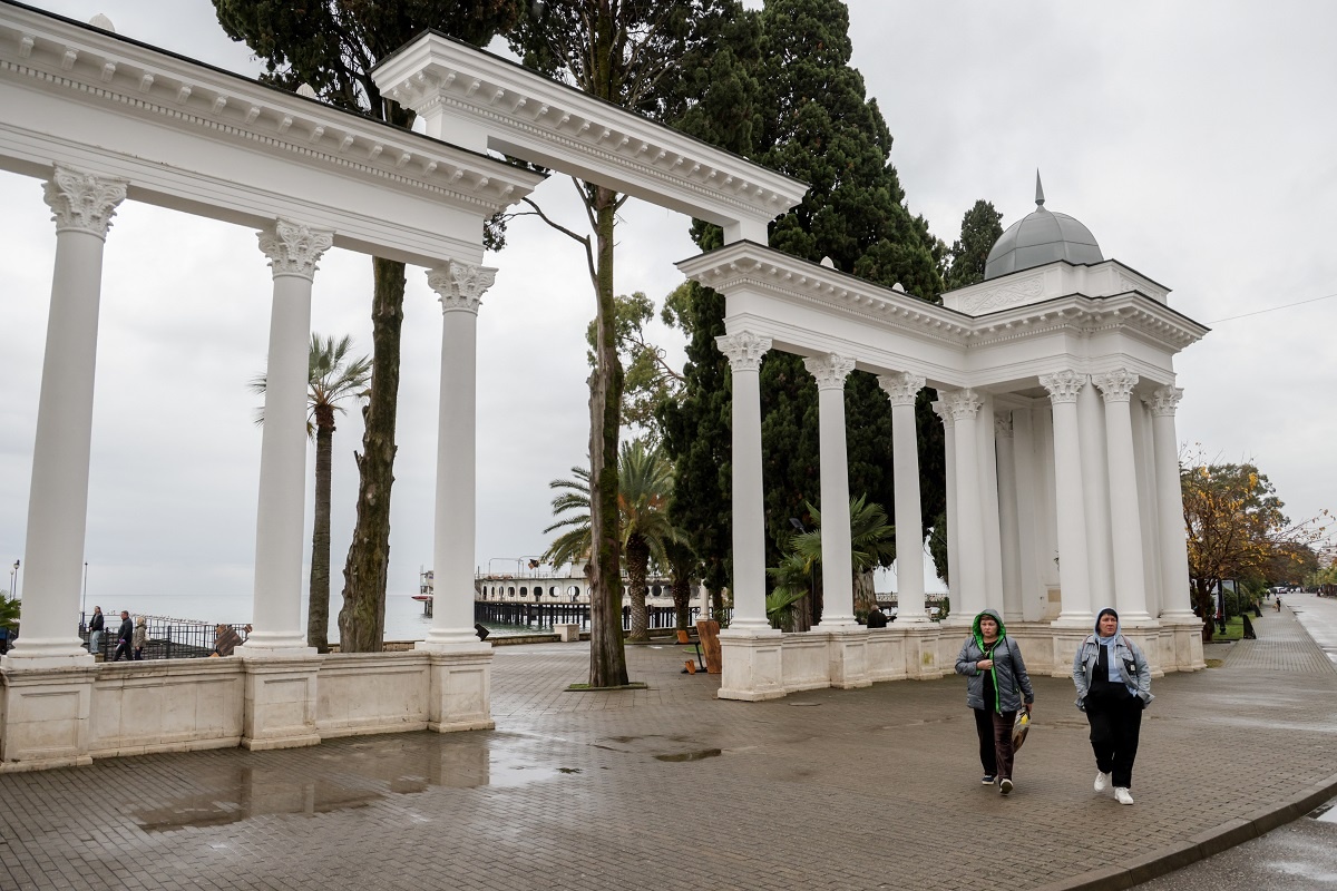    Россияне по-прежнему могут самостоятельно приехать в Абхазию