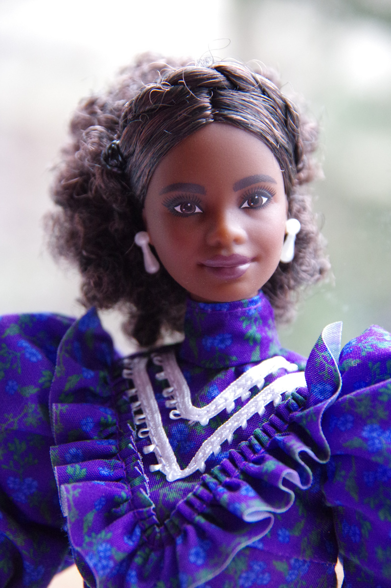 Barbie Си Джей Уокер. Фото автора