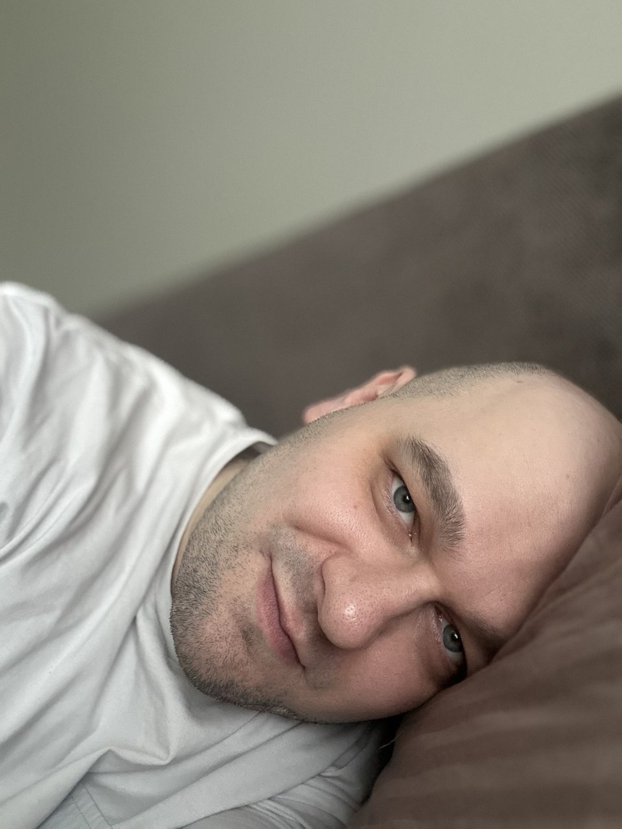 "Я пытался уйти от любви. Я брал острую бритву и правил себя"(с)