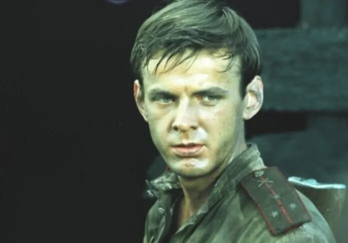 Молодой Тараторкин в роли Ивана Чабана. Кадр из фильма «Незабываемое», 1967, реж. Юлия Солнцева. Фото: legion-media.ru