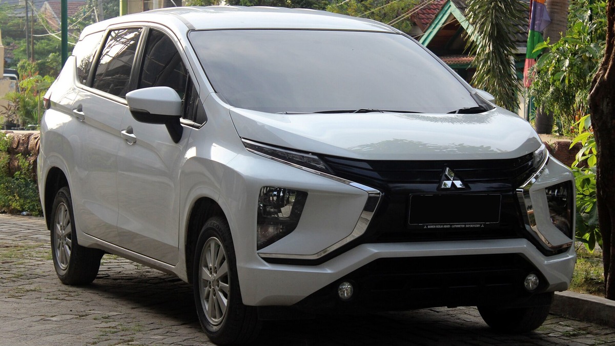   Mitsubishi Xpander. Фото オーバードライブ83 (СС)
