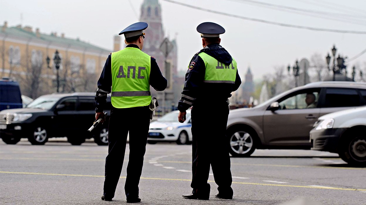 Проверка авто на дорогах. Фото autonews.ru 