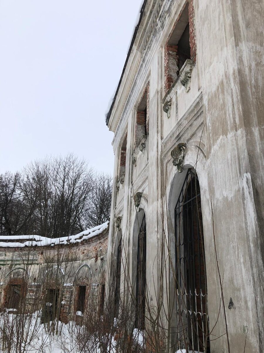 Остатки былого великолепия😰