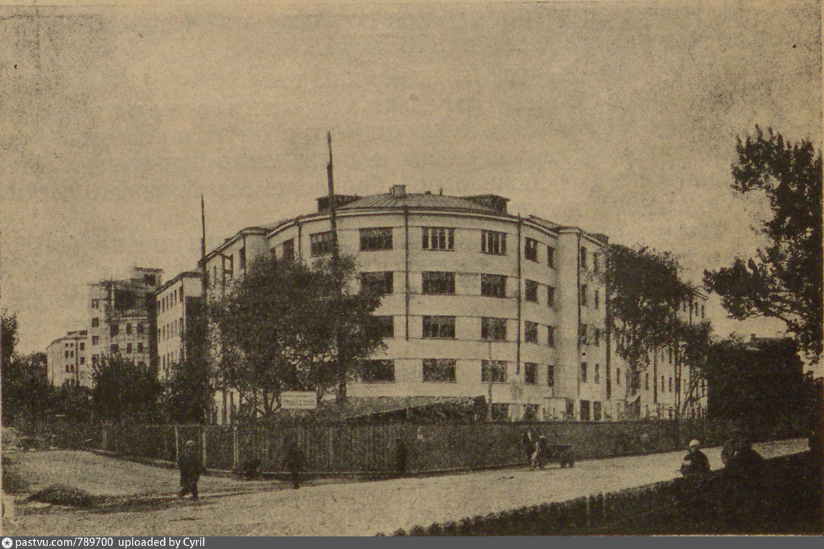 Угол Большого Балканского переулка и Каланчёвской улицы 1927 – 1929 г. Источник https://pastvu.com/p/789700.