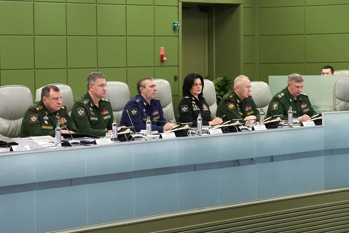      ВЫСШИЕ  РУКОВОДИТЕЛИ  МИНИСТЕРСТВА  ОБОРОНЫ  РФ  в  2000-е  годы