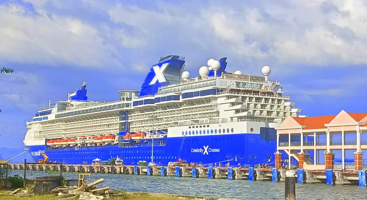 Лайнер Селебрити Миллениум