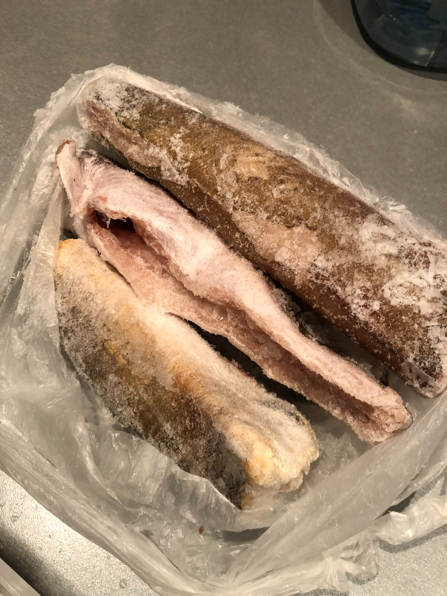 ОСЛИЧ.(РЫБА ИЗ ХОЛОДИЛЬНИКА АВТОРА)