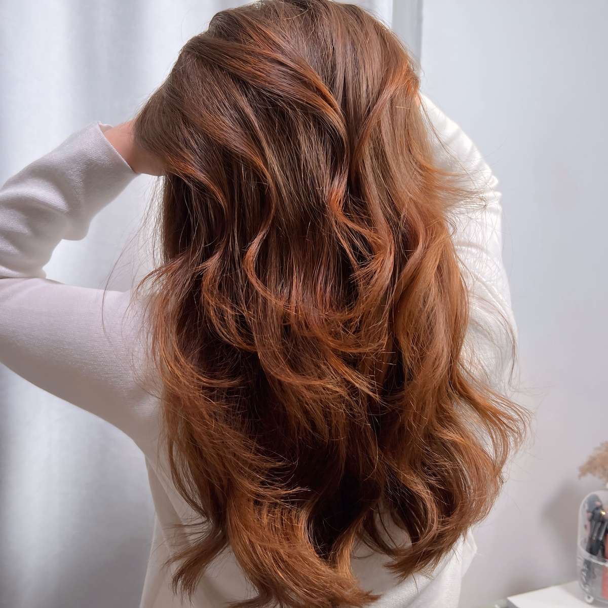 Спустя 8 часов после использования спрея. Локоны на месте