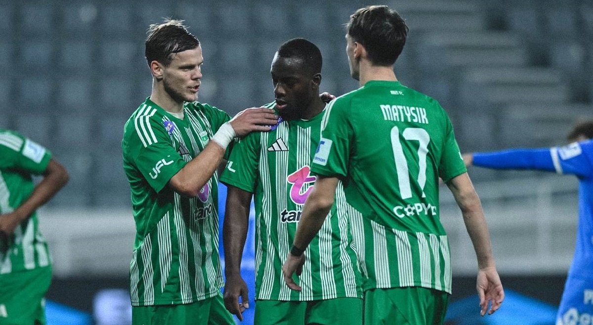     Александр Кокорин (слева). Фото: соцсети ФК «Арис»