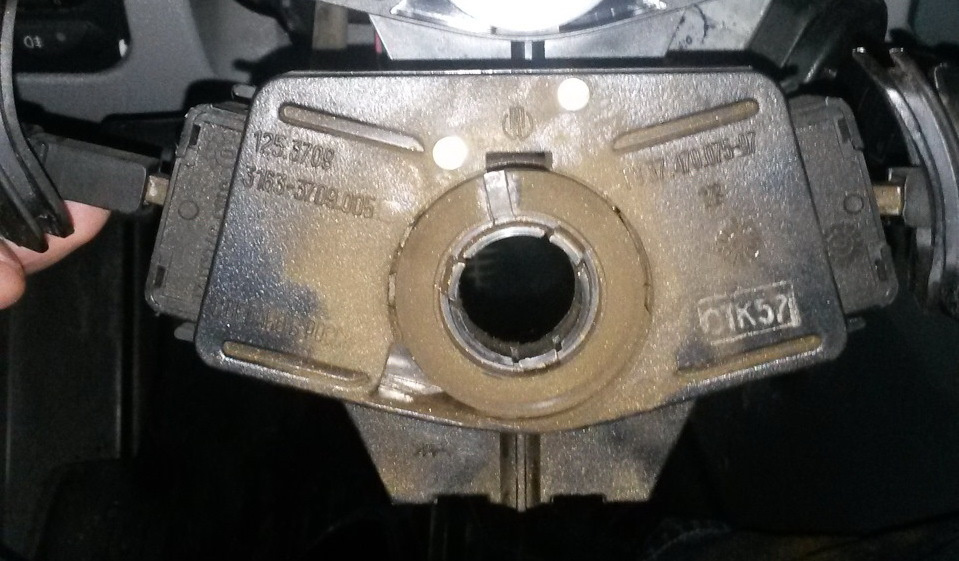 Стертые контакты звукового сигнала