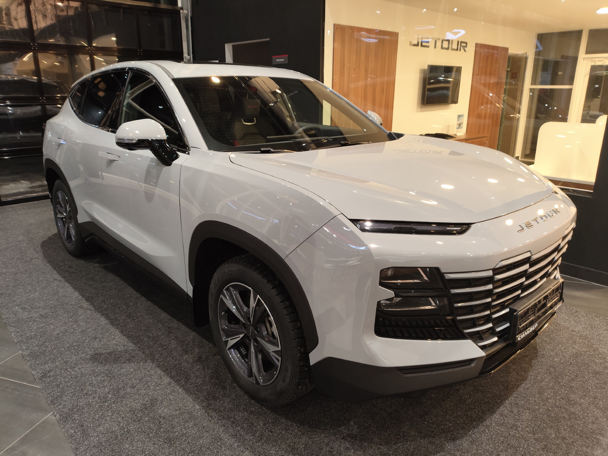 Большой комфортный автомобиль