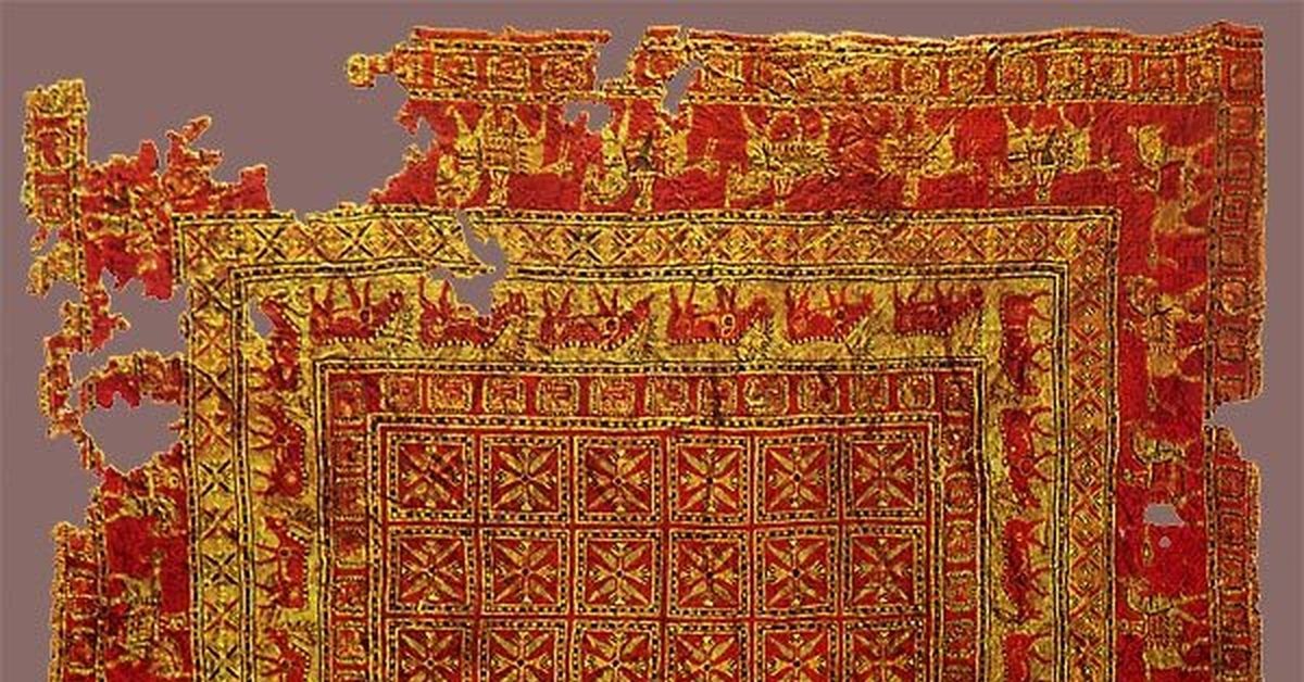 Из бескрайней сети интернет. Пазарыкский ковёр. Им была накрыта усыпальница в пятом пазарыкском кургане.