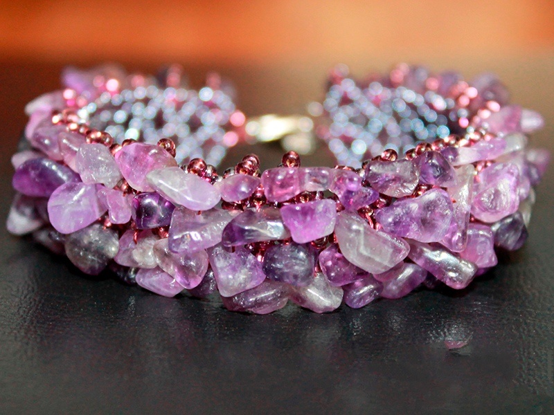 Браслет из чешского бисера и аметиста. Длина - 19 см