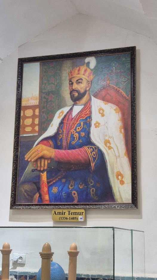 Ну, допустим, выглядел он так:)