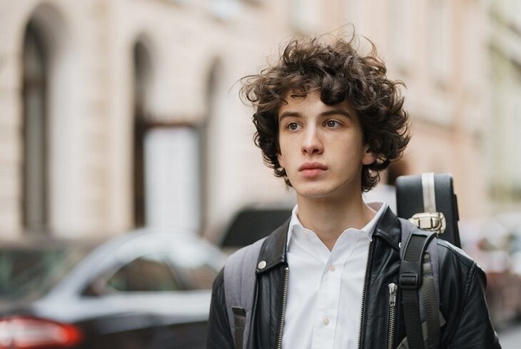 Кадр из сериала «Смычок»