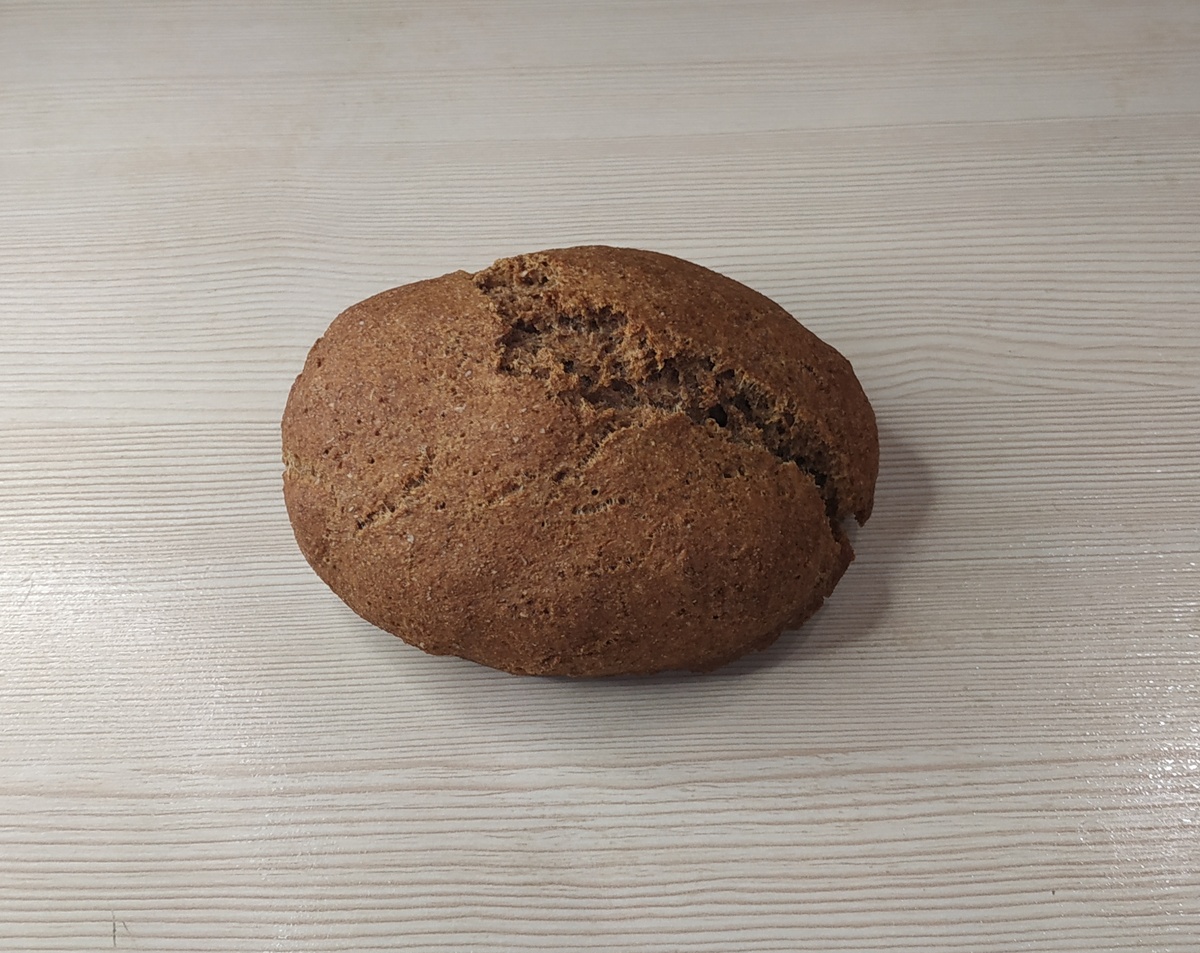 Готовая булка ржаного хлеба