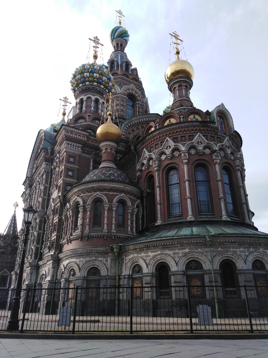 Храм Воскресения Христова на Крови (храм Спас на Крови) — православный храм-памятник в Санкт-Петербурге. Сооружён на месте, где 1 марта 1881 года в результате покушения был смертельно ранен император Александр II. Фото Kati sAz