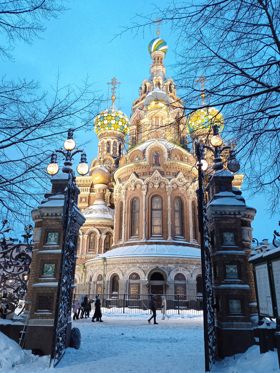 Храм Воскресения Христова на Крови (храм Спас на Крови) — православный храм-памятник в Санкт-Петербурге. Сооружён на месте, где 1 марта 1881 года в результате покушения был смертельно ранен император Александр II. Фото Kati sAz
