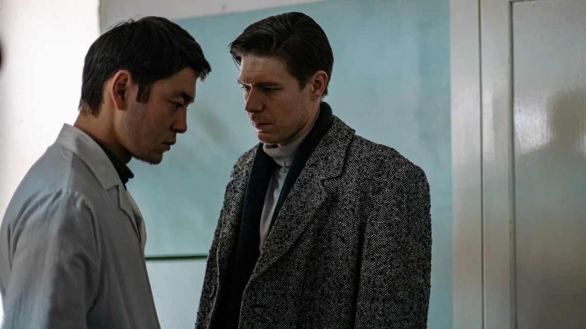 Кадр из сериала "Нулевой пациент" (8.4; почти 530к оценок)