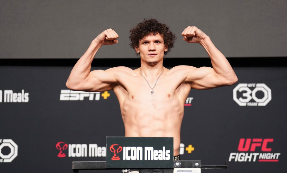    Копылов одержал победу нокаутом за секунду до конца поединка. Фото: UFC Russia