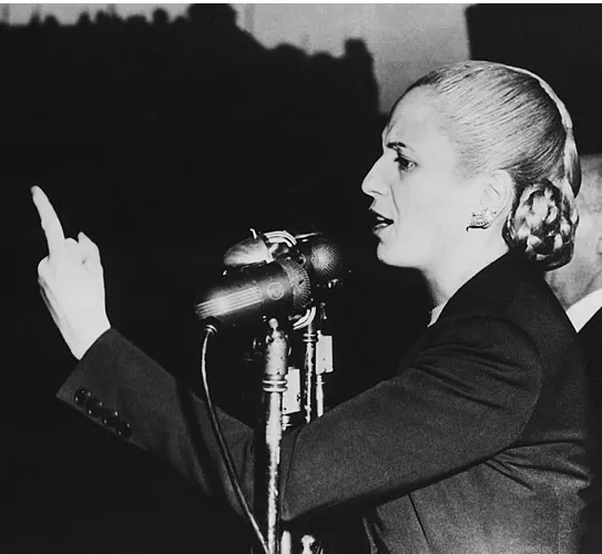 Эвита в 1951 году.