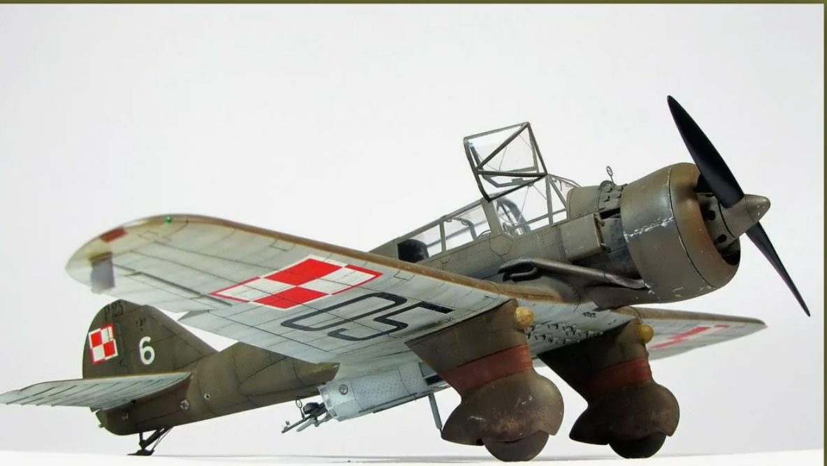 Польский самолет, совершивший первый налет на Германию