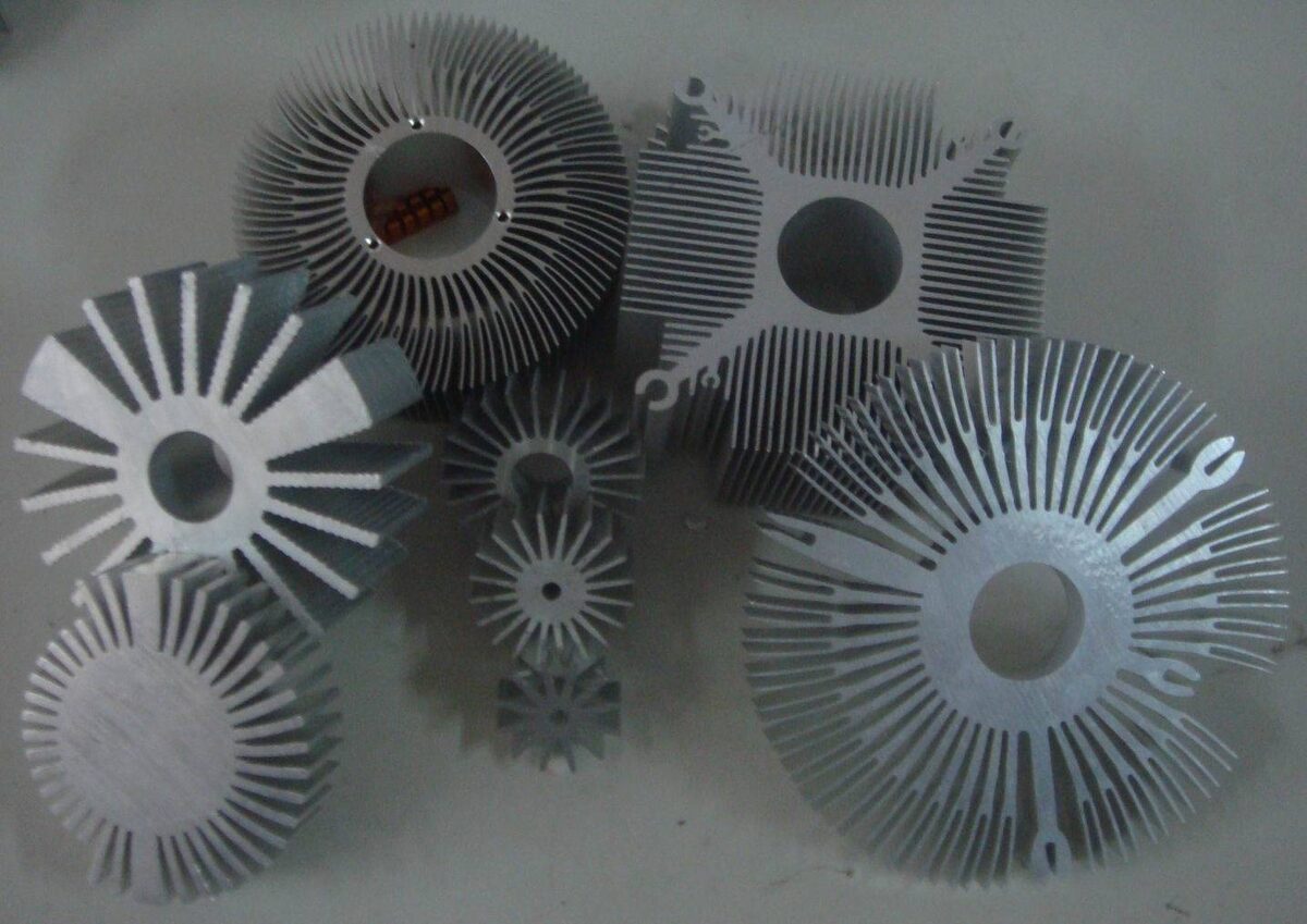    Как эффективно отнять тепло у светодиода 50 Вт