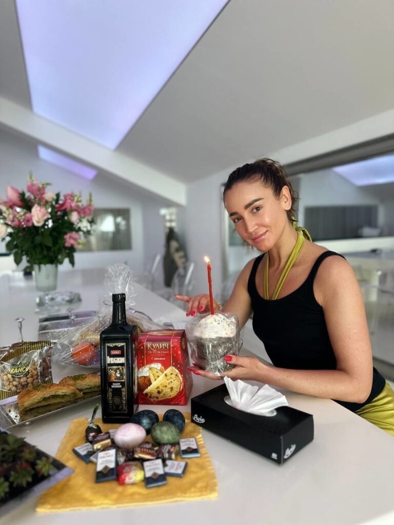    Фото: @buzova86 Мария Черных