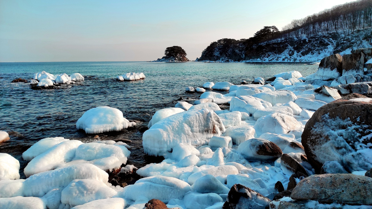 Зимний вечер на полуострове Гамова в бухте Теляковского