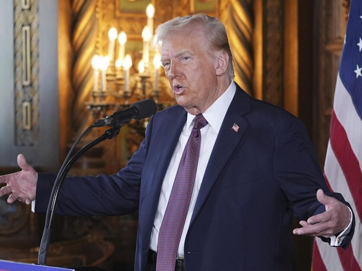    Избранный президент США Дональд Трамп во время пресс-конференции в Мар-а-Лаго© AP Photo / Evan Vucci