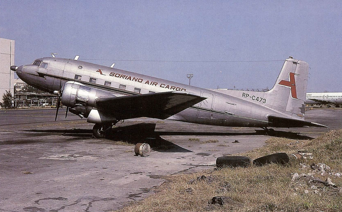 Яндекс Картинки.  C-117D RP-C473   в Маниле в марте 1995 года.