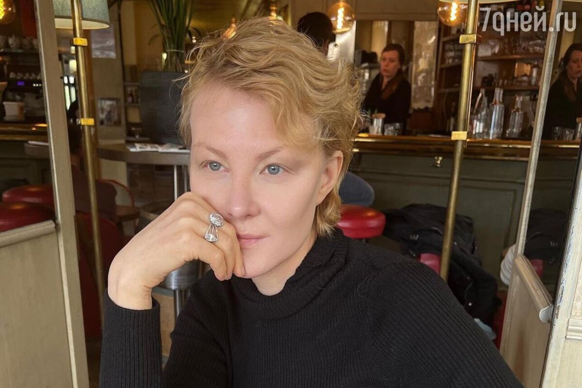    Рената Литвинова Социальные сети