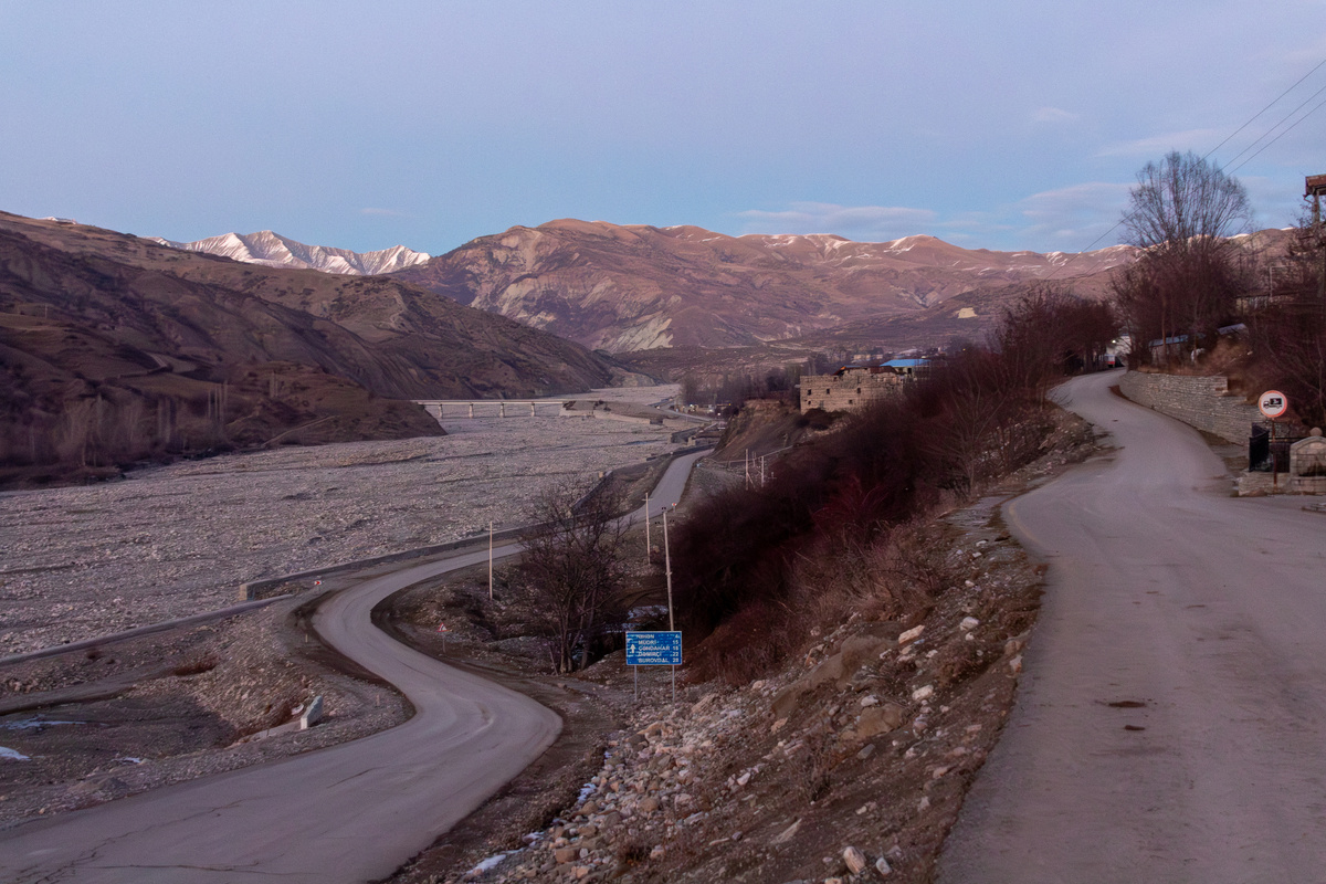 Дорога в Лагич