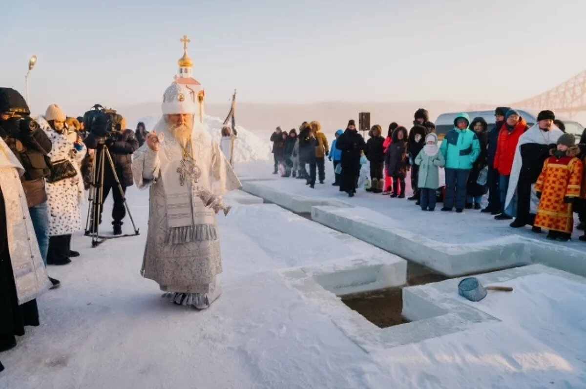    Ежегодно по всему округу открывают купели 19 января.
