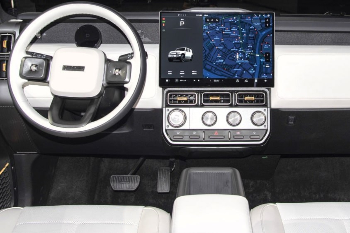    Фото: Официальный сайт iCar Никита Серебряков