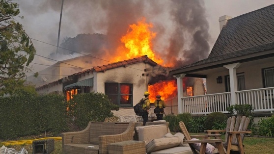    В США назвали новую причину начала масштабных пожаров в Калифорнии Татьяна Сидорова