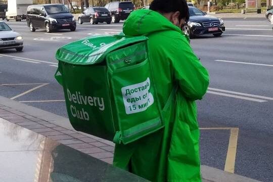    Курьеры сталкиваются с негативом от клиентов из-за сообщений о высоких зарплатах
