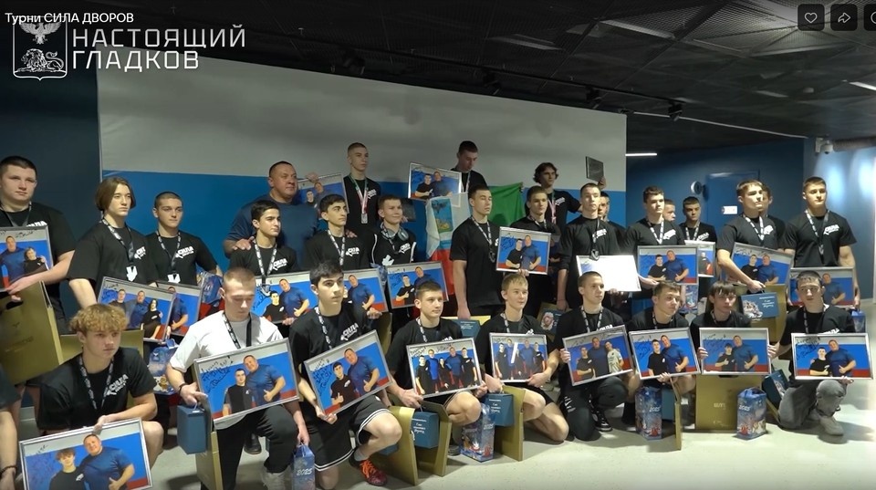    В Белгороде прошел турнир по турниковому силовому многоборью среди школьников скриншот видео