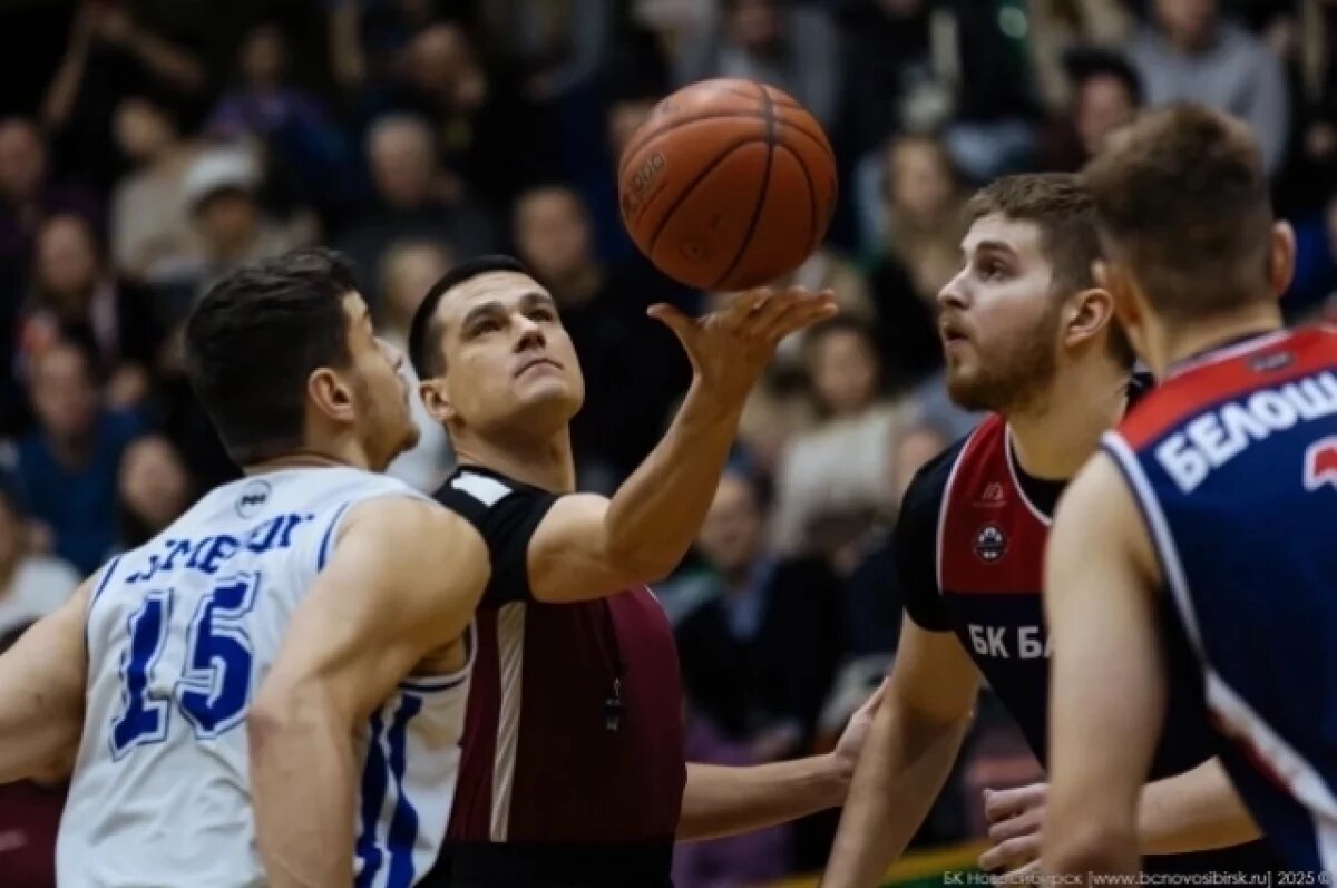    Новосибирские баскетболисты обыграли команду из Барнаула на чемпионате