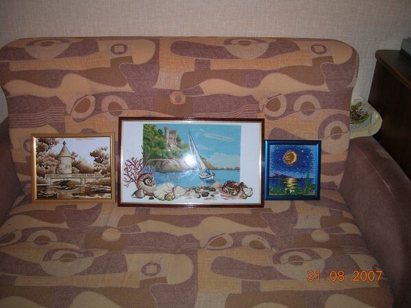 Вот эти камыши, что с краю - в Финляндии, странно но фото нашлось. Это первое фото нашитого непосильным трудом. Рядом первая картинка из шоколадной серии и риолисовское море