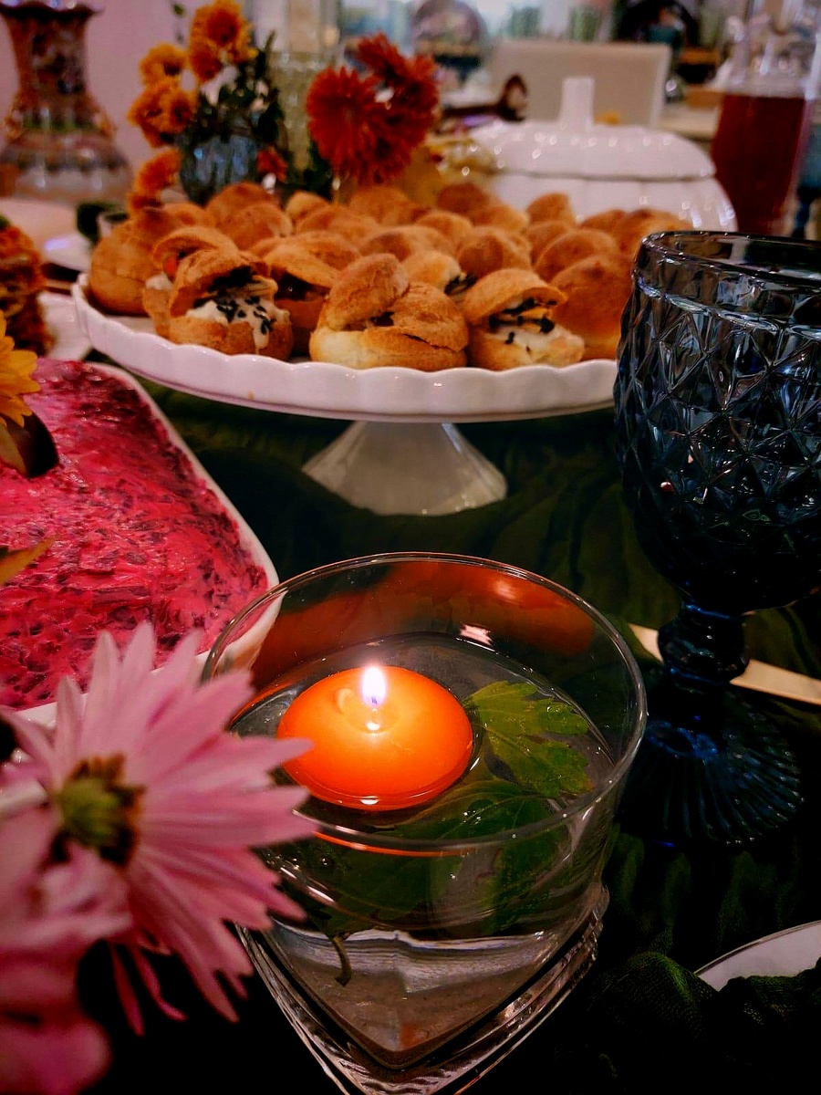 Добрый день друзья! Я впервые решила поделиться с вами своими мыслями, идеями, рецептами в Дзен. Я совсем мало знакома с этой платформой и надеюсь, что мне и вам будет комфортно и интересно. 