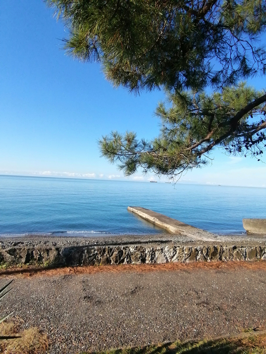 Синее, синее море. 