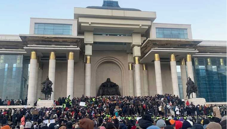 Митинг в Улан-Баторе.