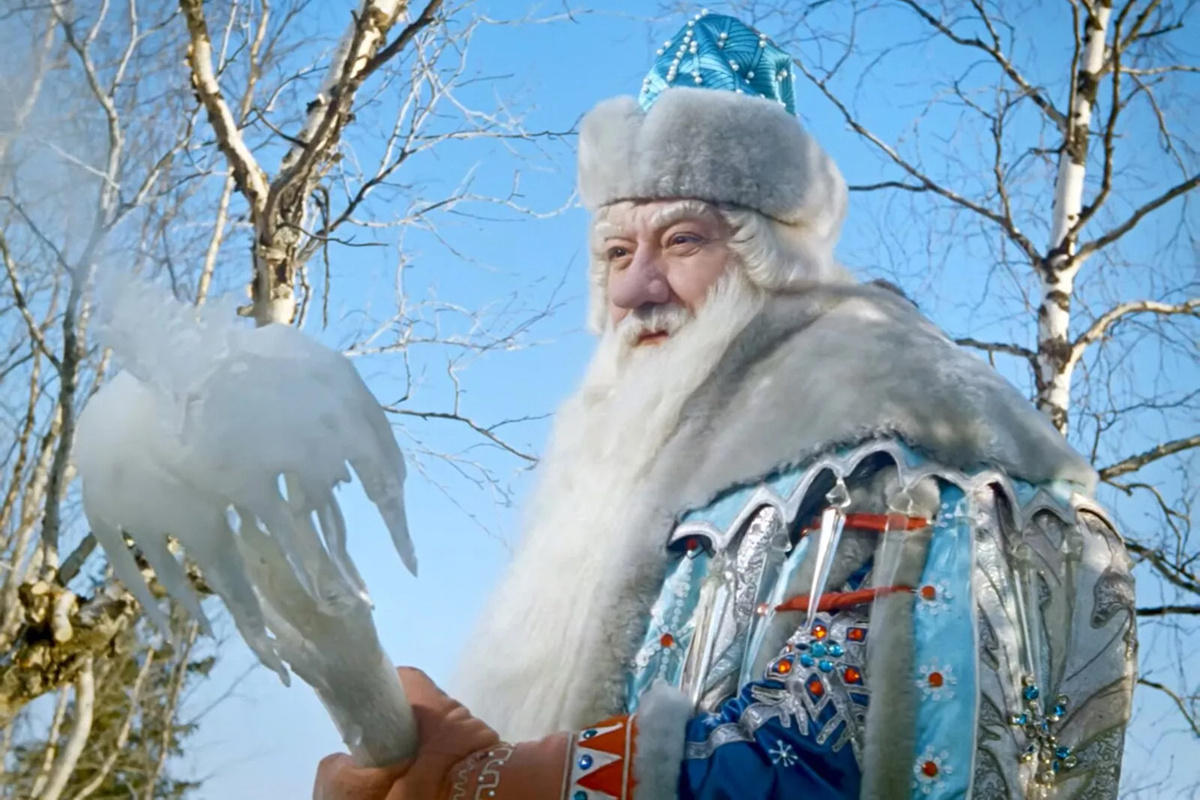 «А ну, кто ещё тут со мной в прятки играет?!» Кадр из фильма-сказки «Морозко» - просто для настроения.