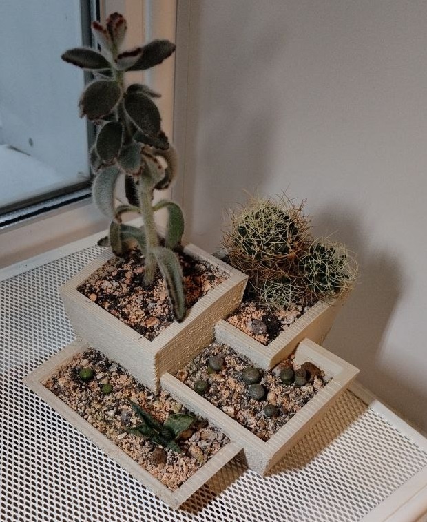 "Керамический" цветочный горшой на 3д-принтере